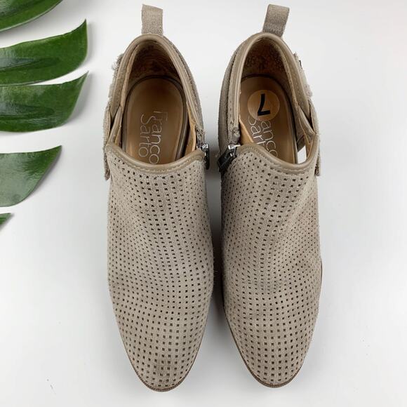 Franco Sarto Dale 2 Booties Ankle Boots Beige Suede Perforated Heeled Women's 7 - Picture 2 of 12